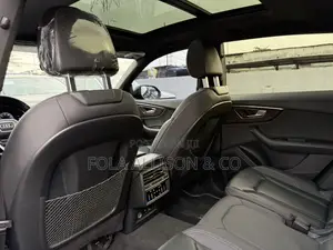 Audi Q8 55 Premium AWD quattro 2020 Gray