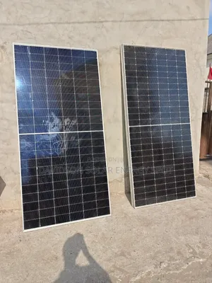 620watt Jinko Solar Panel Halfcourt