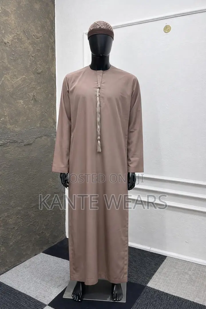 Sleek Emirate Jalabia