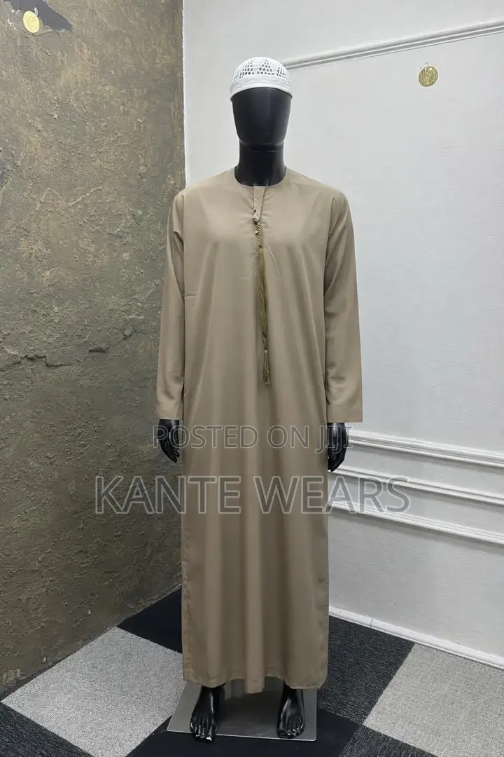 Sleek Emirate Jalabia