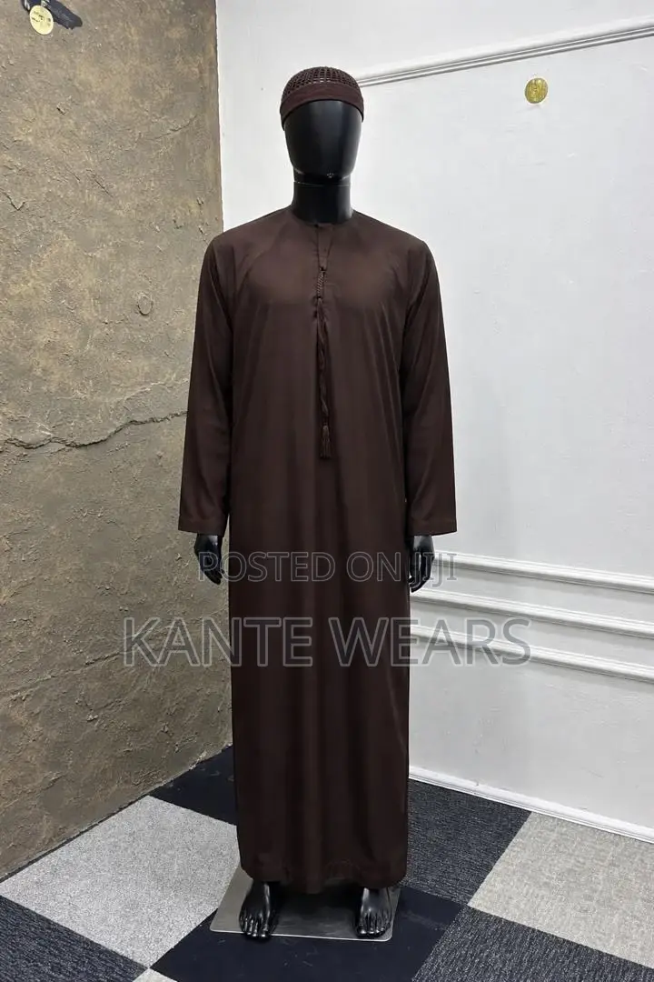 Sleek Emirate Jalabia