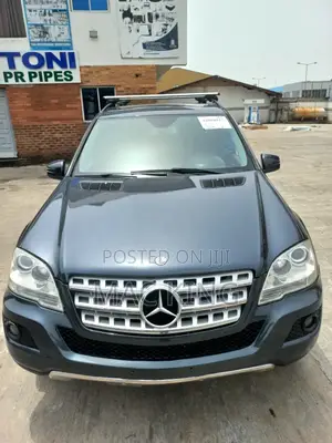 Mercedes-Benz M Class 2011 Gray