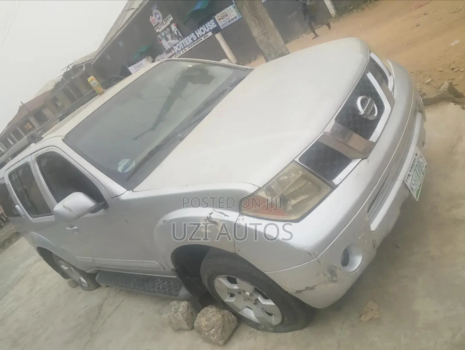 2006 Nissan Pathfinder SE 4x2