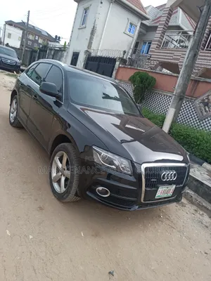 Audi Q5 2.0T Premium Quattro 2012 Black