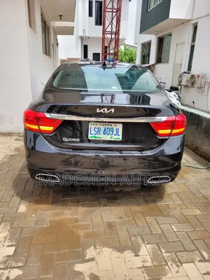 Kia Quoris 2018 Black