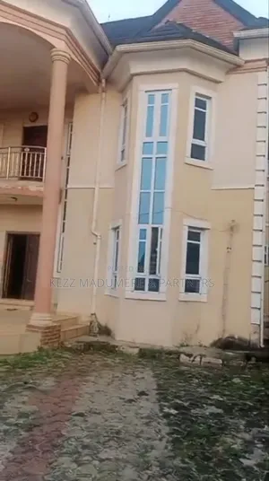 5bdrm Duplex in Amizukwu, Umuahia for sale