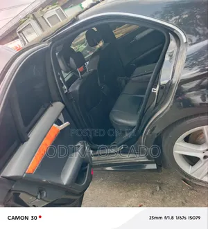 Mercedes-Benz C300 Luxury 4Matic Sedan AWD (3.0L 6cyl 7A) 2010 Black