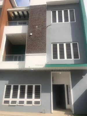 5bdrm Duplex in Iyaganku Gra, Iyanganku for sale
