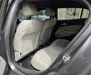 Mercedes-Benz GLA 250 2017 Gray