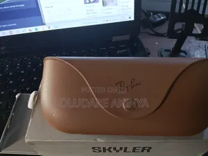 Ray-Ban Meta Skyler Smart Glasses