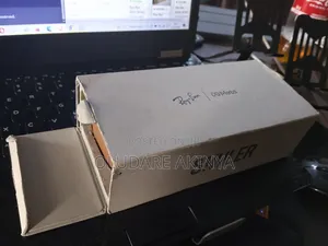 Ray-Ban Meta Skyler Smart Glasses