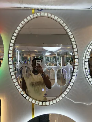 Diamond Stone Led Mirror With Bluetooth Speaker