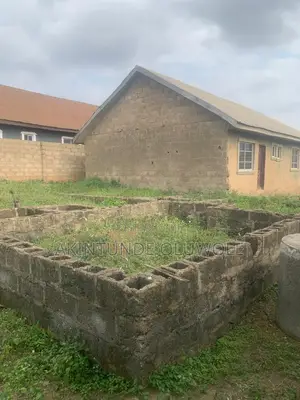 3bdrm Block of Flats in Behind Baffo Hotel, Osogbo for sale