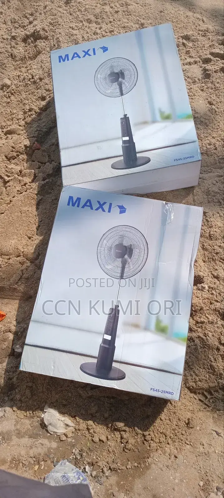 Maxi Rechargeable Fan .