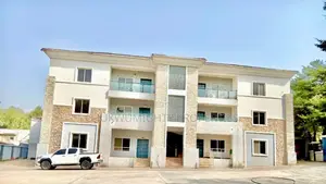 3bdrm Block of Flats in Maitama Estate for rent