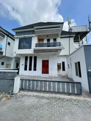8bdrm Duplex in Chevron Estate for rent