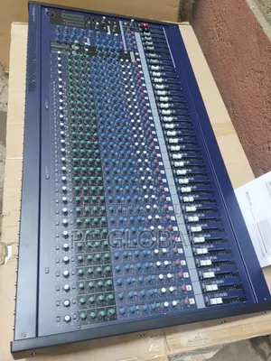 Yamaha Flat Mixer 32 Channel Mg32/14fx