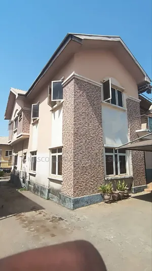 4bdrm Duplex in Gudu for sale