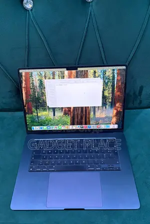 Laptop Apple MacBook Air 2024 M3 15-inch 8GB Apple M3 SSD 512GB