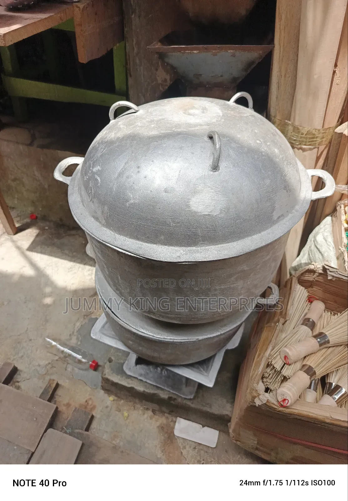 Cast Iron Enamel Pot With Cover