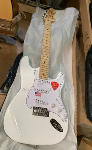 Fender Sonic Stratocaster