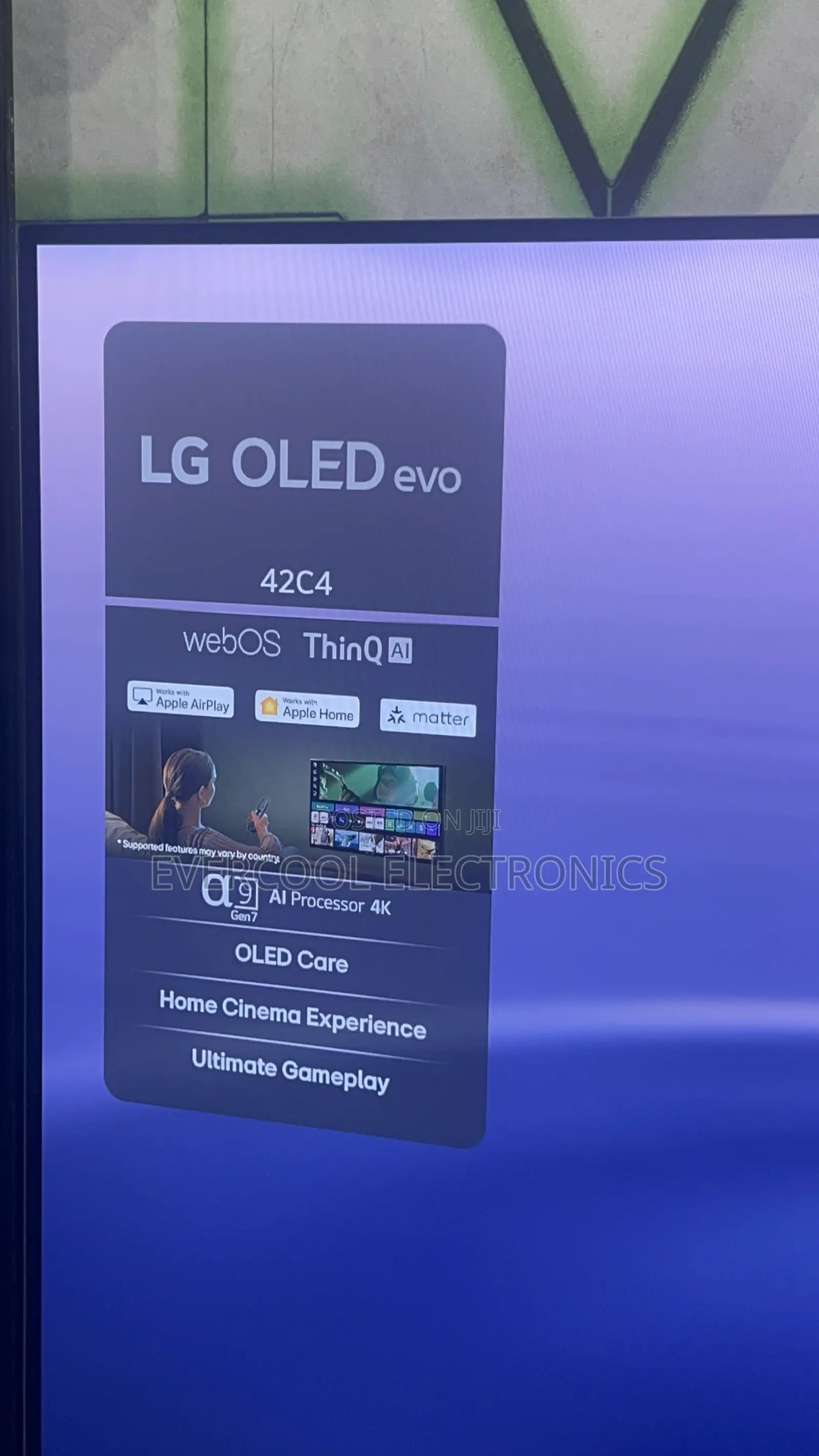 Sleek 42” 2024 Lg Oled Evo C4 Smart Tv