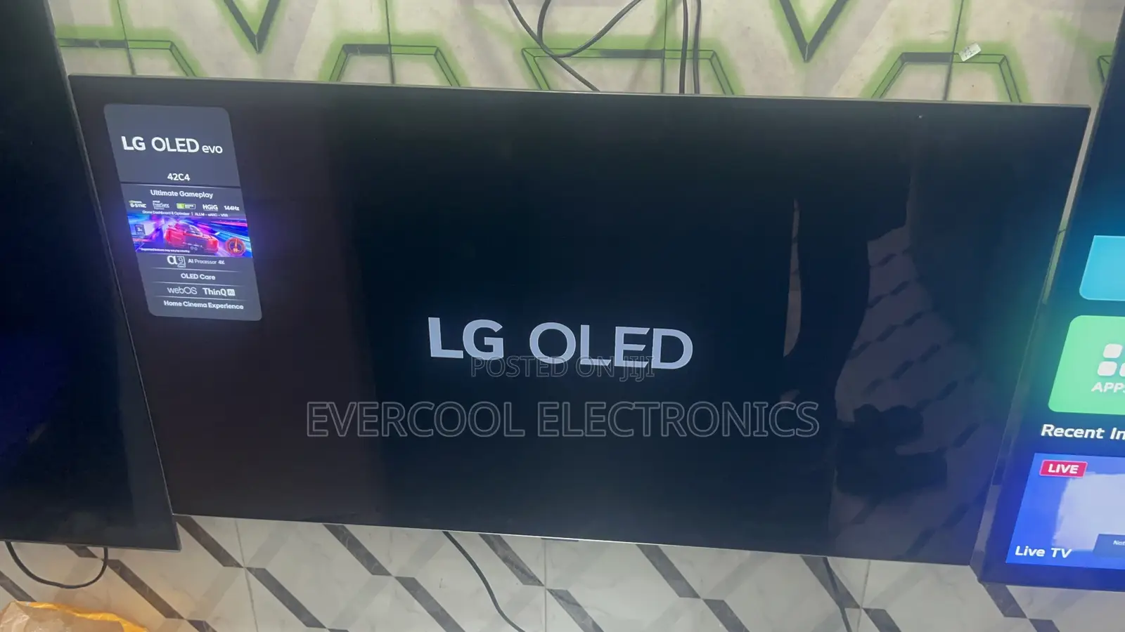 Sleek 42” 2024 Lg Oled Evo C4 Smart Tv
