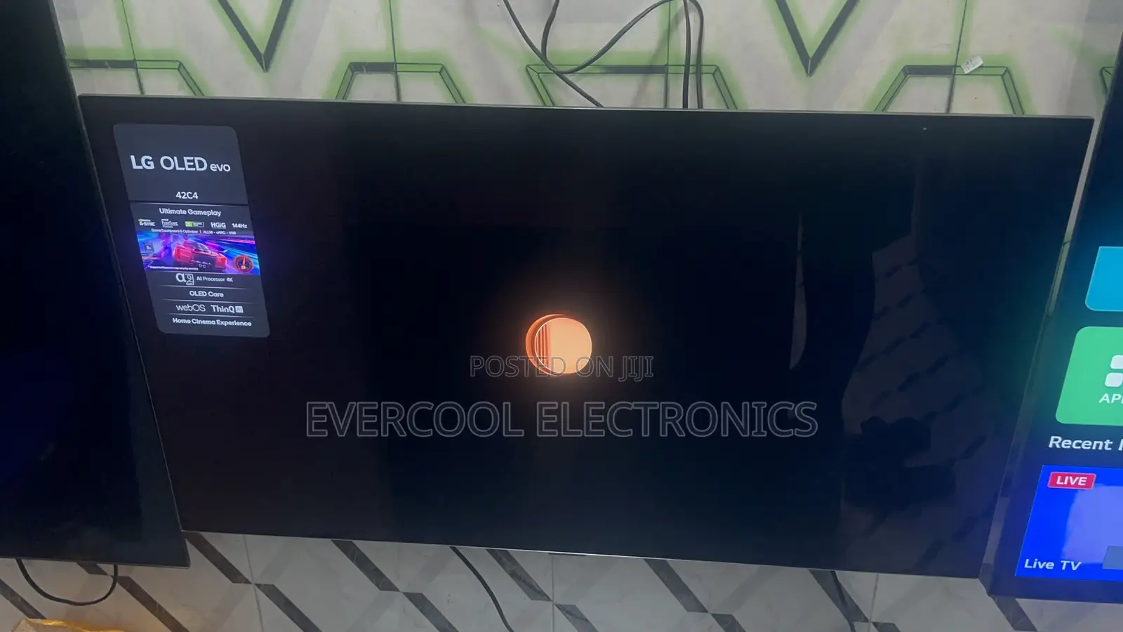 Sleek 42” 2024 Lg Oled Evo C4 Smart Tv