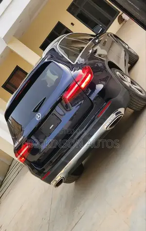 Mercedes-Benz GLC-Class 2016 Blue