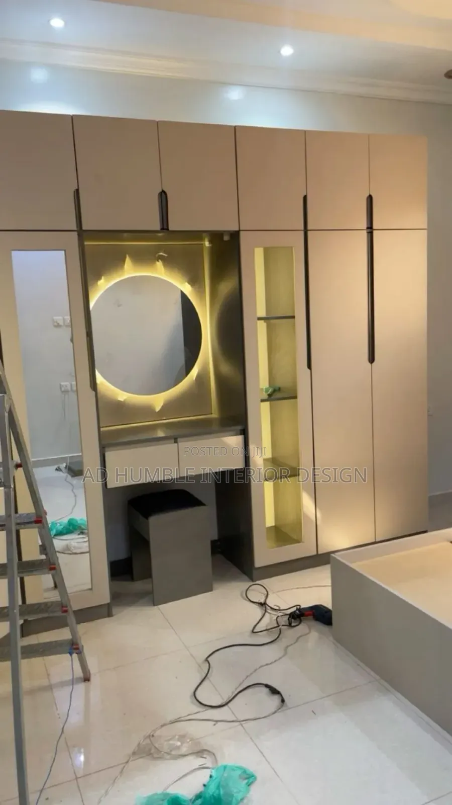 High Quality Wobrope With Vanity Box