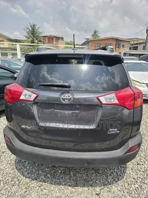 Toyota RAV4 Limited 4dr SUV AWD (2.5L 4cyl 6A) 2015 Gray