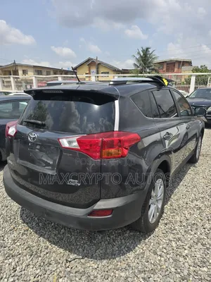 Toyota RAV4 Limited 4dr SUV AWD (2.5L 4cyl 6A) 2015 Gray