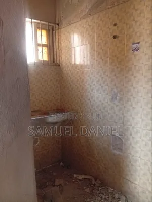 2bdrm Block of Flats in Obaolaide Estate, Ikorodu for rent