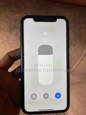 Apple iPhone XR 64 GB Black