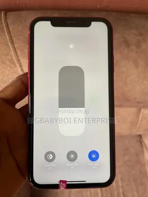Apple iPhone XR 64 GB Red