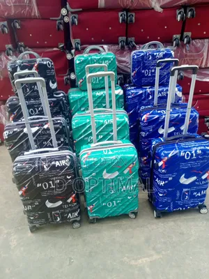 Sets of Luxury Travel Boxes