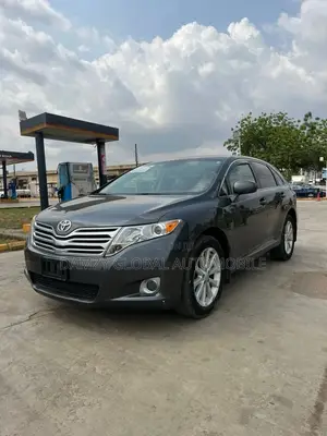 Toyota Venza AWD 2010 Gray