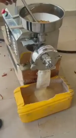 Powder Grinding Machine