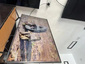 43 Inch Samsung Uhd HDR Full Smart Tv With Netflix Youtube Etc