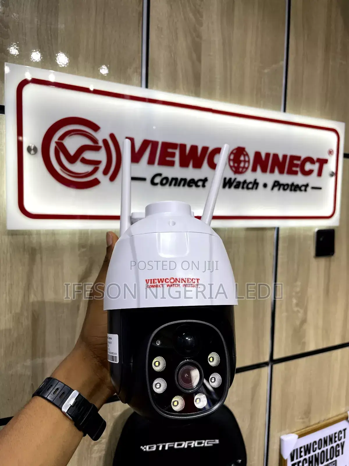 Solar Camera Single Lens V380pro It Uses Sim Card and Memory Card