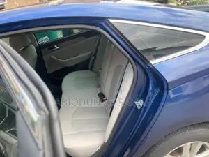 Hyundai Sonata Limited 4dr Sedan (2.0L 4cyl Turbo 6A) 2014 Blue