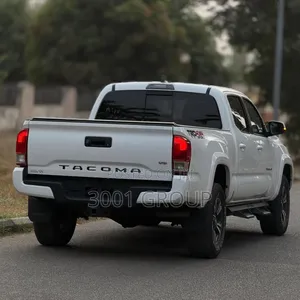 Toyota Tacoma 2018 White