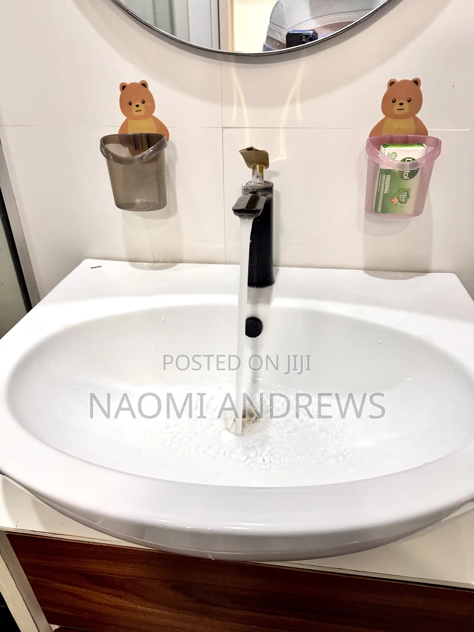 Beautiful One Bedroom Flat With a Pool Fully Serviced