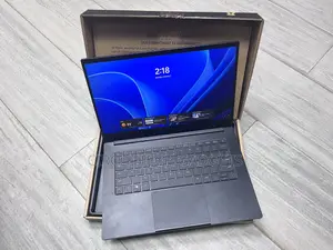 Laptop Razer Blade 16GB AMD Ryzen 9 SSD 1T