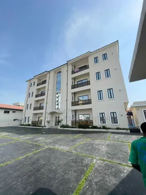 2bdrm Apartment in Lekki Phase 1 for sale