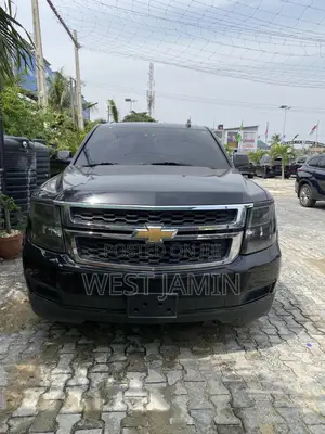 Chevrolet Suburban 2018 Black