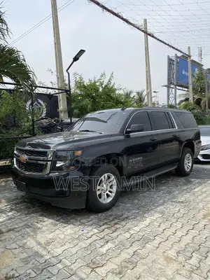 Chevrolet Suburban 2018 Black