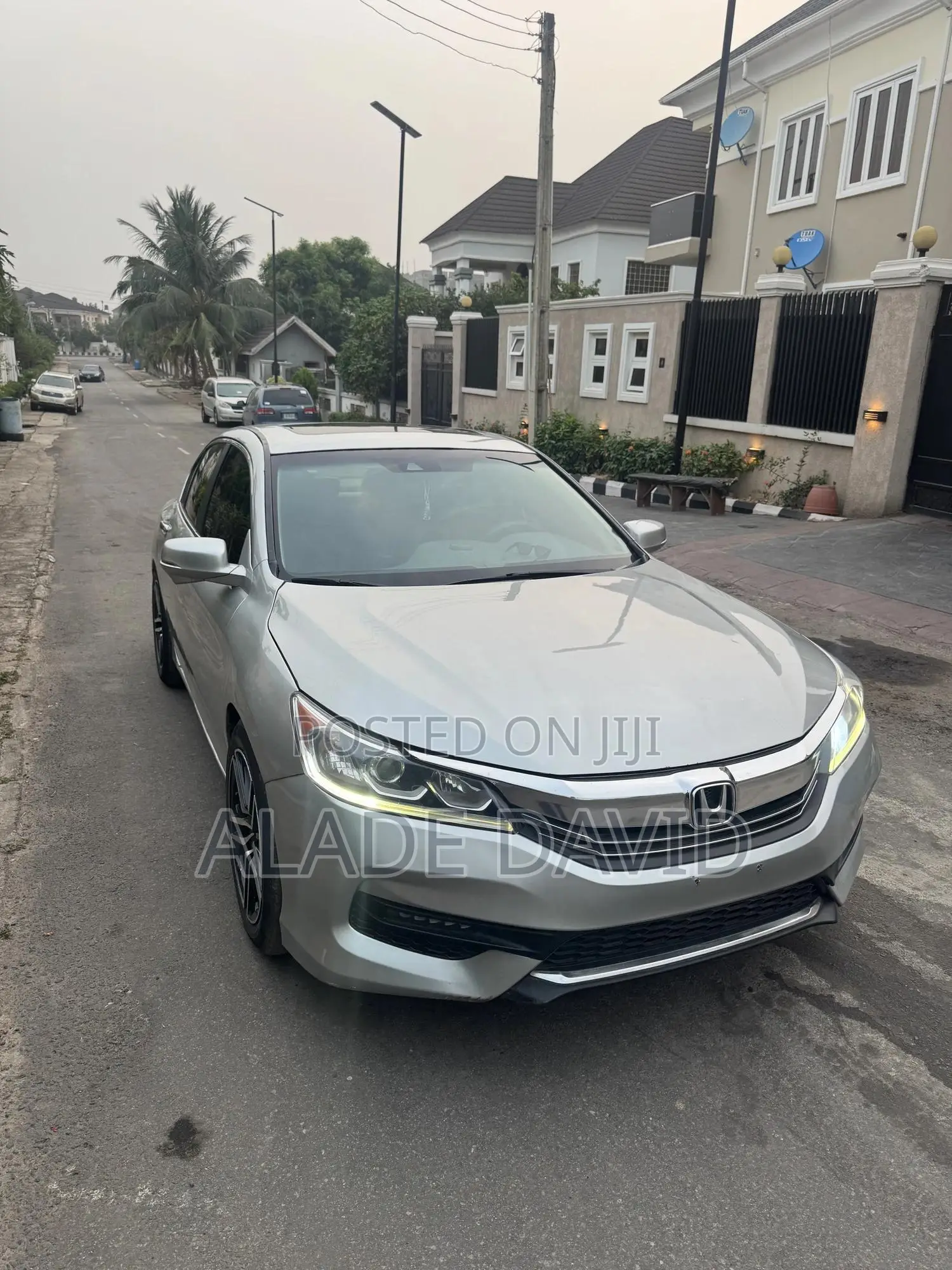 Honda Accord EX 4dr Sedan FWD (2.4L 4cyl 2A) 2013 Silver