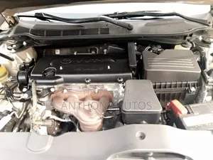 Toyota Camry LE 4dr Sedan (2.4L 4cyl 5A) 2009 Gold