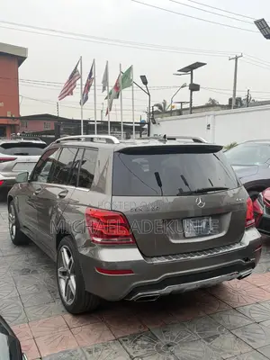 Mercedes-Benz GLK-Class 2014 Brown